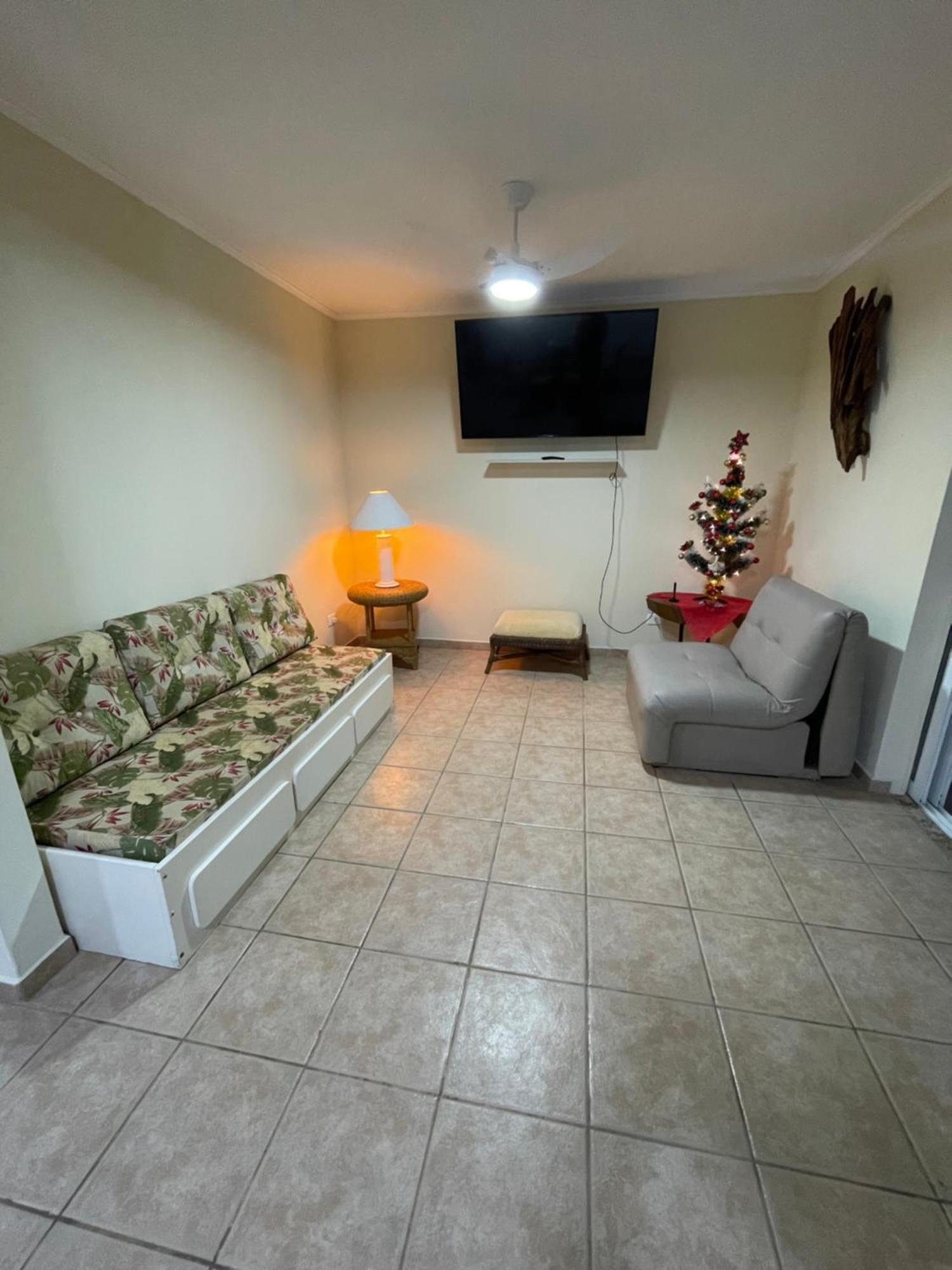 Sobrado 4 Brejatuba 3 Quartos 度假居 *